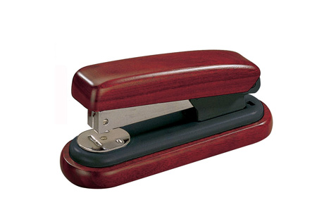 Medium Stapler (1025)